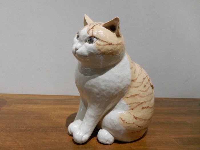 本間文江　灰釉手あぶり猫 2215   Honma Fumie  "Teaburi Neko"　Cat-shaped brazier