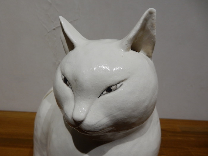 本間文江　灰釉手あぶり猫 2211　Honma Fumie  "Teaburi Neko"　Cat-shaped brazier