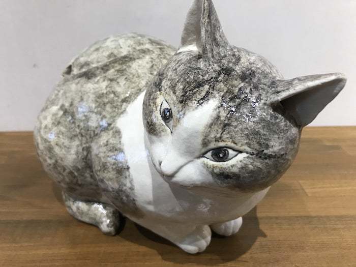 灰釉手あぶり猫 2401  Honma Fumie  "Teaburi Neko"　Cat-shaped brazier