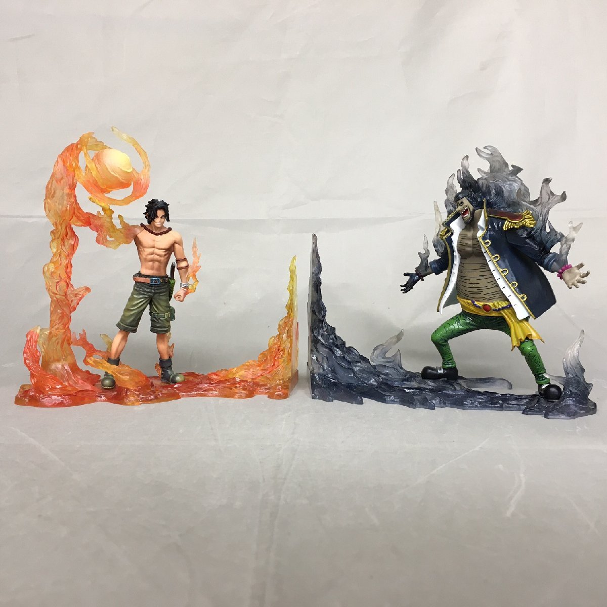 【中古品B】BANPRESTO(バンプレスト) ワンピース DXF THE RIVAL vs1 ポートガス・D・エース/マーシャル・D・ティーチ ２種セット (063111)