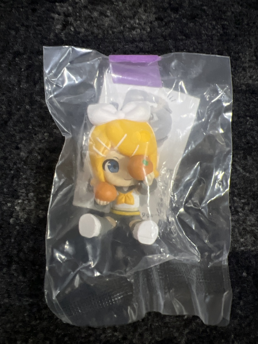 鏡音リン ガチャガチャ かくれんぼ