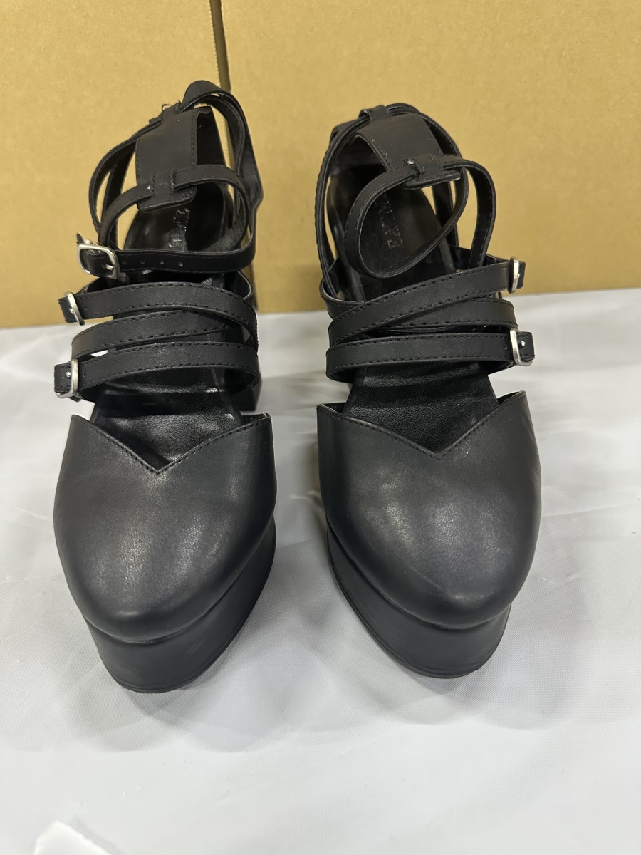 EATME クロスストラップパンプス